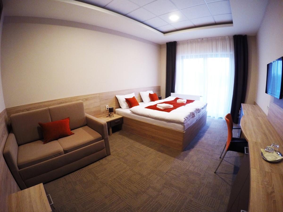 Aqua Sport*** Hotel ปูโฮ ภายนอก รูปภาพ
