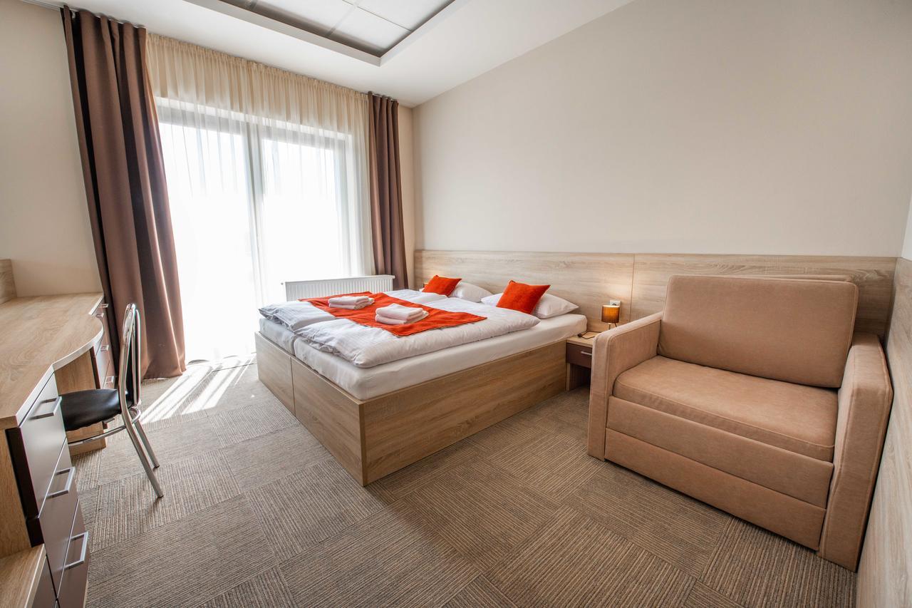 Aqua Sport*** Hotel ปูโฮ ภายนอก รูปภาพ